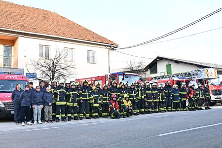 Obcinska gasilska vaja Mirna Pec (44)